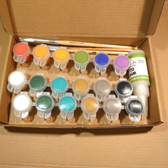 Vintage Kid Made Modern Design Your Own Modern House Craft Kit. Wood & Paper.
