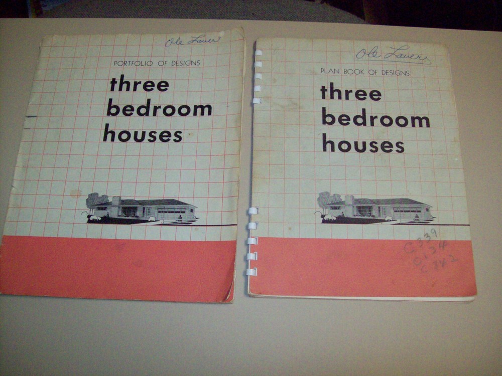 PORTFOLIE OF DESIGNS & THREE BEDROOM HOUSES 2 BOOKLETS OF DESIGN