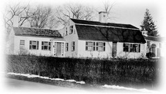 Gambrel roof Colonial home plan, clapboard siding, many rooms, printed drawings
