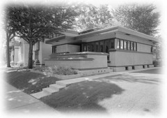 Frank Lloyd Wright, single story house plans, narrow lot, Prairie Style home