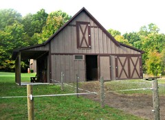 17 Small Horse Barn Designs – Complete Pole-Barn Construction Blueprints (B8)