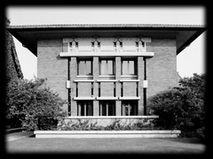 Frank Lloyd Wright’s Bogk House, brick Prairie Style – PRINTED PLANS