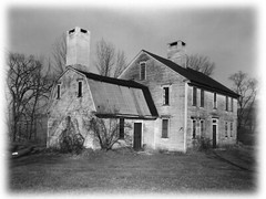 Traditional Colonial Style Home plans, wood frame house, 4 bedrooms