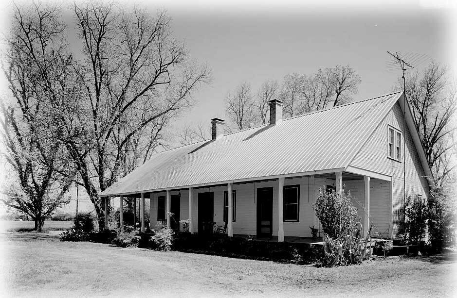 Southern Style farmhouse, porch, spacious 3 bedrooms, Architectural Plans
