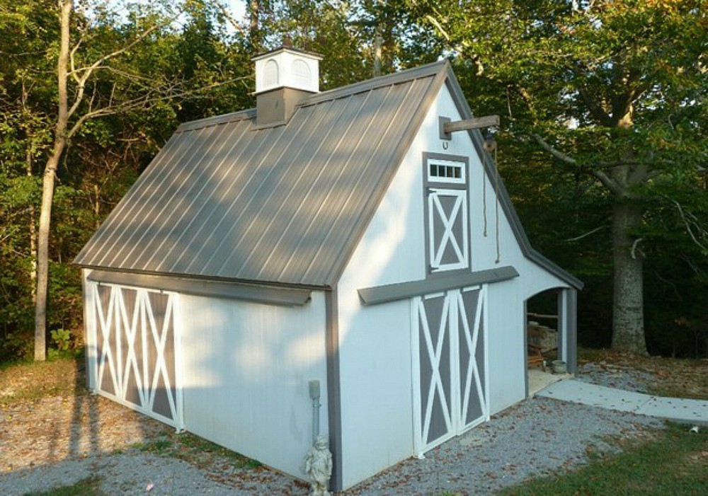 5 Mini-Barn Designs – Customizable Little Pole-Barn Plans for Your Backyard (B3)