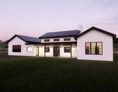 The Spring Creek Farmhouse Plan: 3 Bedrooms / 3 Baths 2,639 SF Design Blueprints